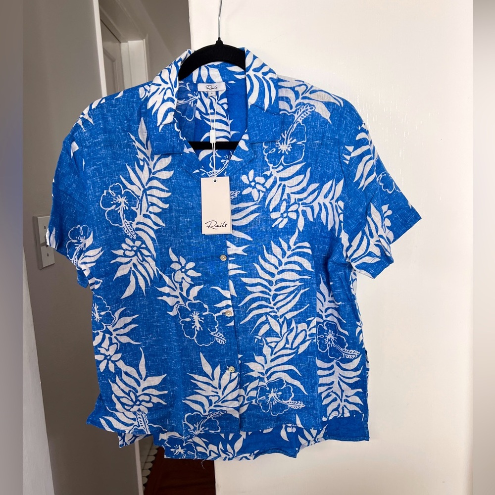 Rails Realme Blue and White Casual Button Down Line Shirt